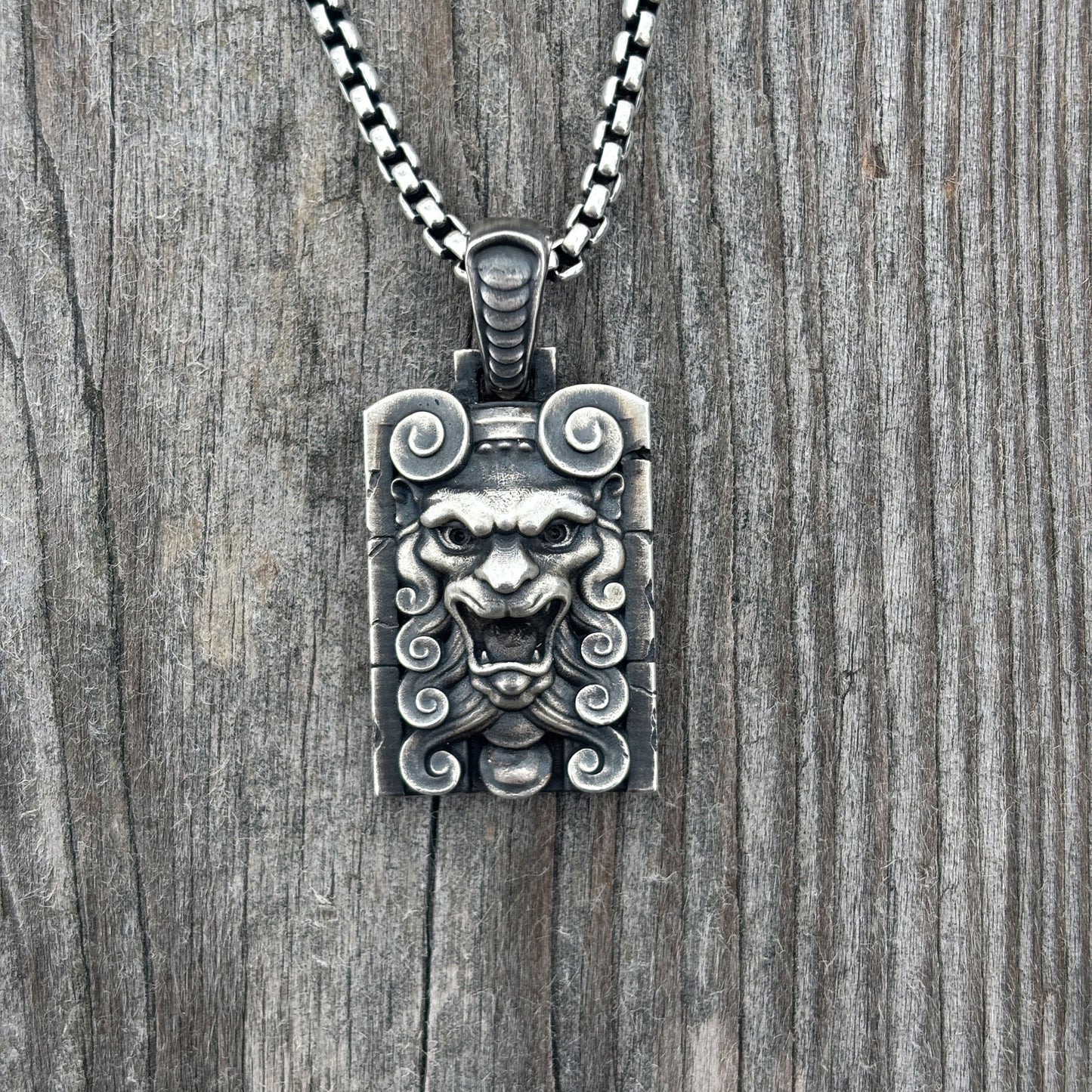 LION of Fiumei Street