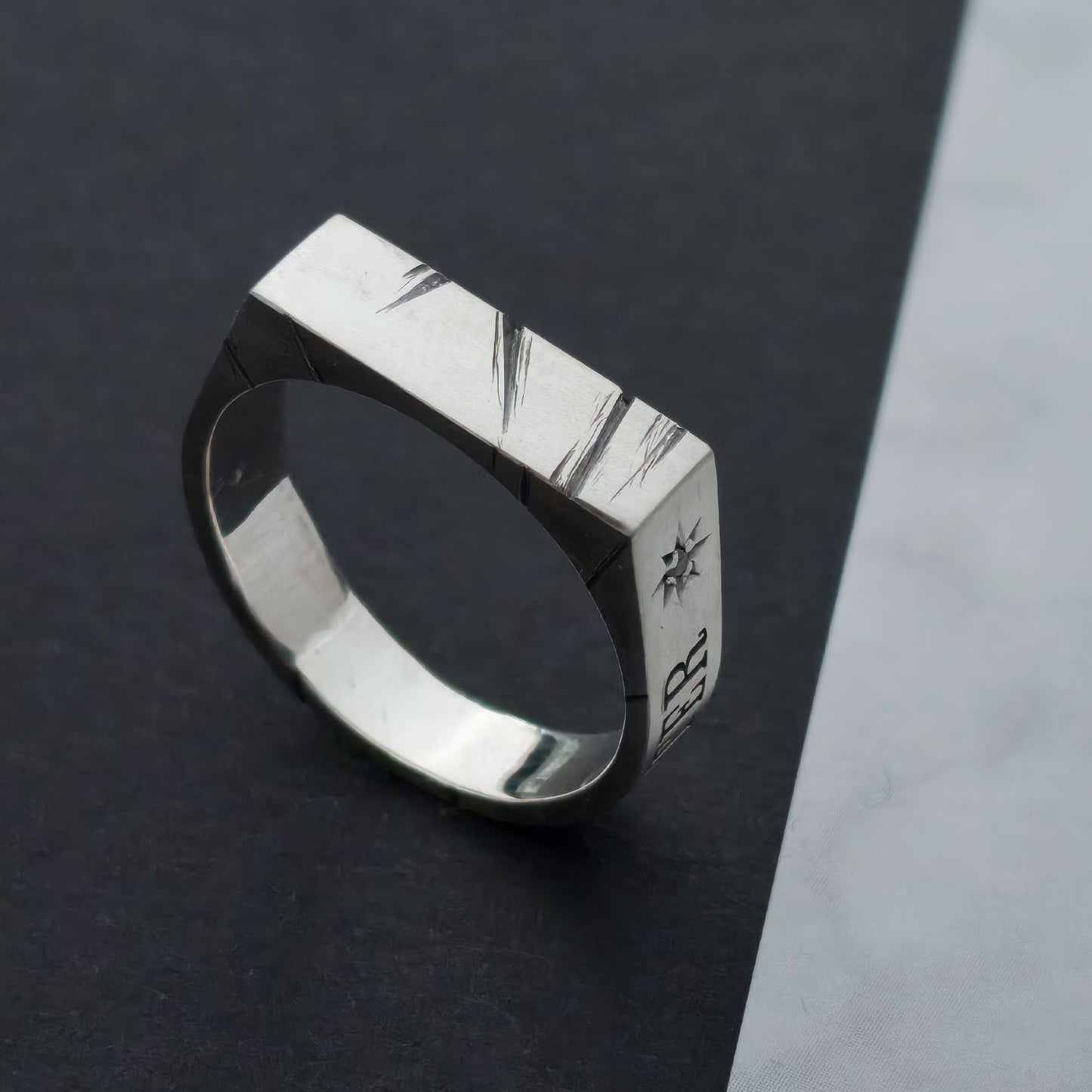 STOIC Peaky Ring - Midwinter outside