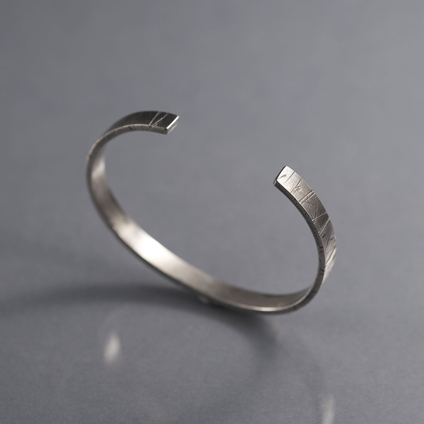 Ezüst karperec – Bjarte
