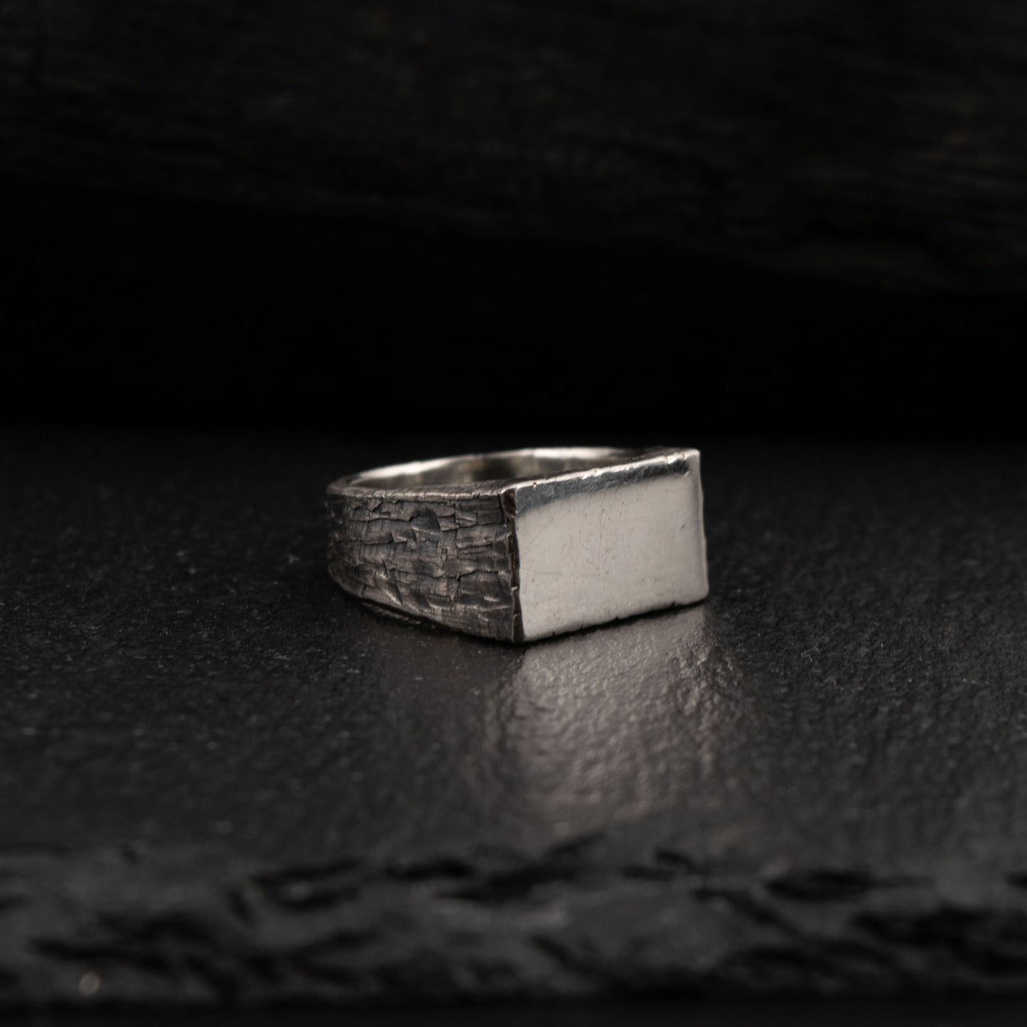 FORGED Raw-cut ezüst pecsétgyűrű